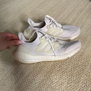 adidas Ultraboost 22 Running Shoes Women's White Trainer GX3062 Low Top